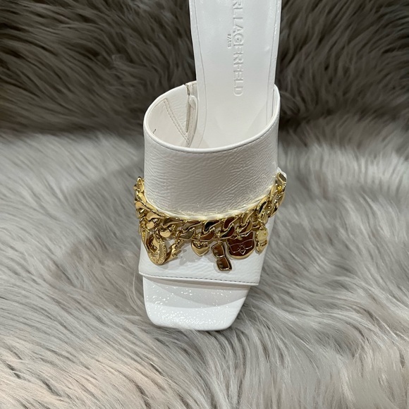 Karl Lagerfeld Haisley Patent Leather Slip-On Gold Charms. New with tags - Picture 6 of 9